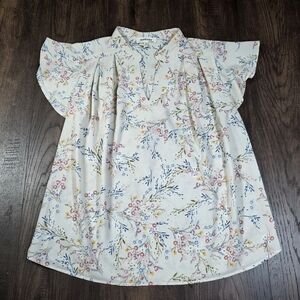 Monteau Floral Short Flutter Sleeve Blouse
